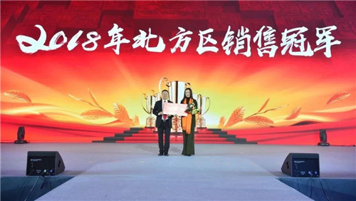 W\(yn)ʮƷcl(f)չ(hu)ھAMeУINI(lng)I(y)ȫ°l(f)չ