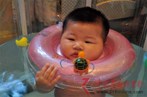 “發(fā)育”不良的嬰兒游泳市場(chǎng)亟待監(jiān)管